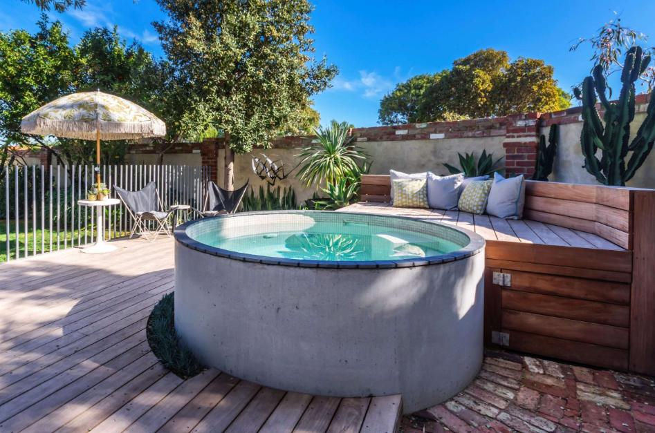 5 Reasons Why Choosing Concrete Plunge Pools in Brisbane